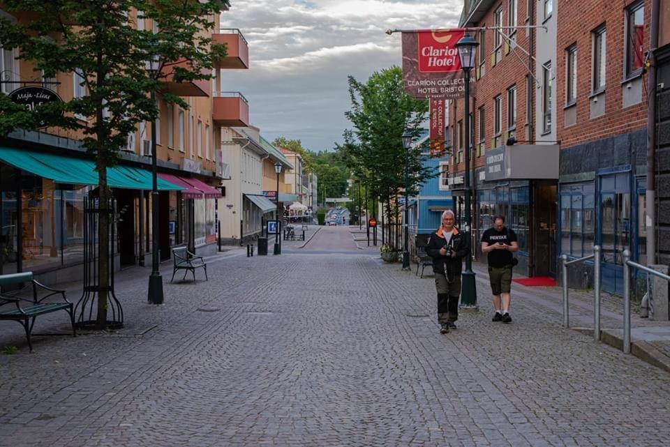 Home Hotel Bristol Arvika Bagian luar foto