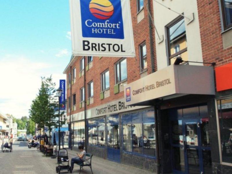 Home Hotel Bristol Arvika Bagian luar foto