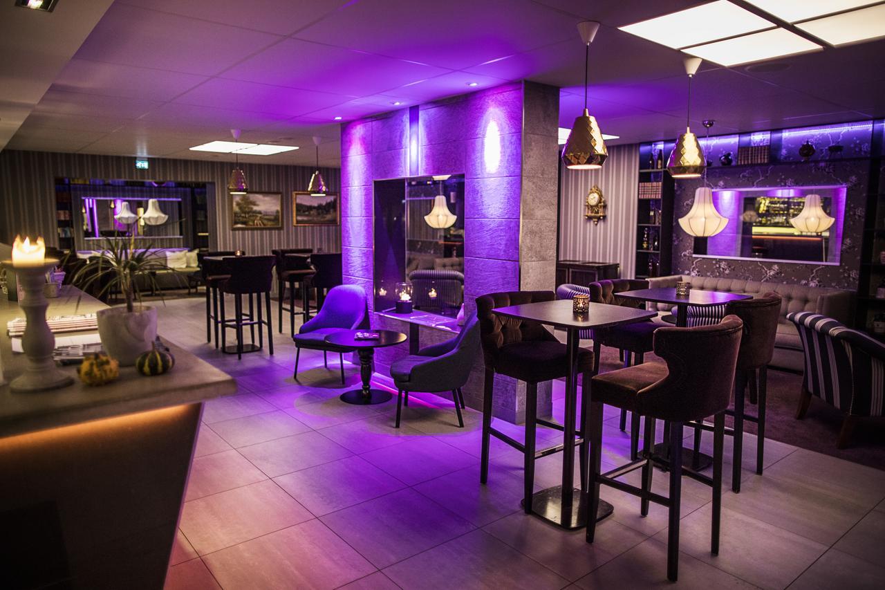 Home Hotel Bristol Arvika Bagian luar foto